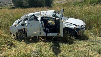 ERZİNCAN (AA) – Erzincan'da tarlaya devrilen otomobildeki 1 kişi hayatını