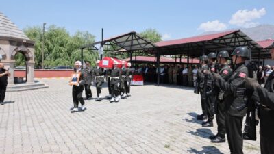 ERZİNCAN (AA) – Erzincan'da vefat eden Kıbrıs gazisi Zeynal Güngör