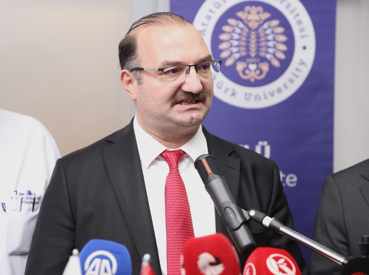 - Atatürk Üniversitesi Rektör Prof. Dr. Ahmet Hacımüftüoğlu:
- "Bu güçlü
