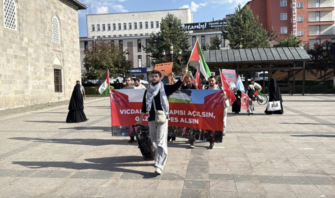 ERZURUM (AA) – Erzurum'da hekimler ve sağlık çalışanları, İsrail'in Gazze'ye