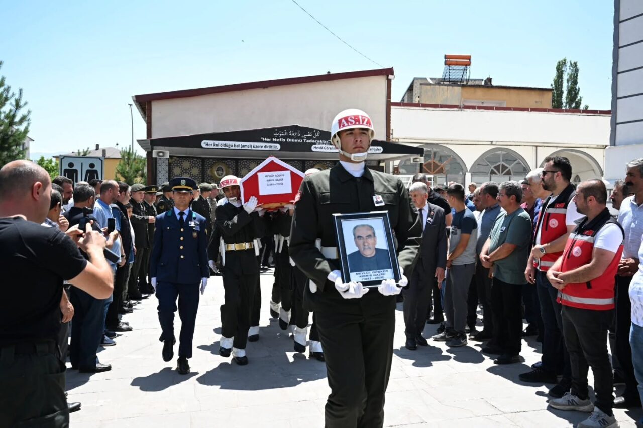 ERZURUM (AA) – Erzurum'un Pasinler ilçesinde vefat eden Kıbrıs gazisi