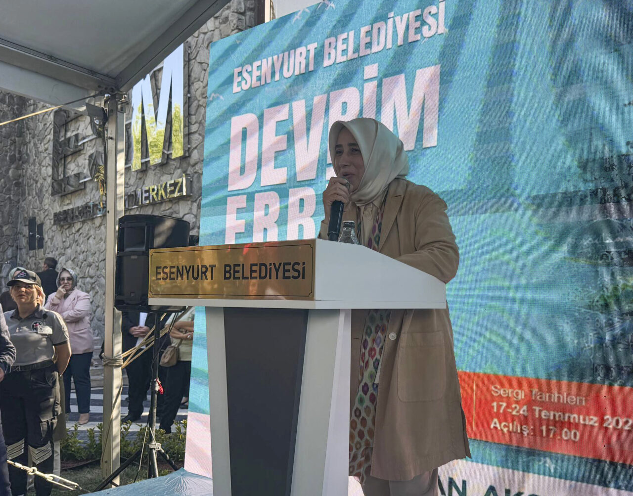 İSTANBUL (AA) – Esenyurt Belediyesince yapımı tamamlanan Gümüş Sosyal Tesisi,