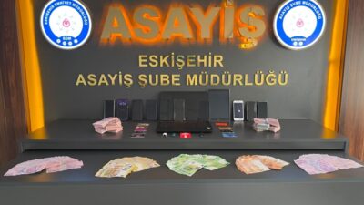 ESKİŞEHİR (AA) – Eskişehir merkezli 4 ilde düzenlenen dolandırıcılık operasyonunda