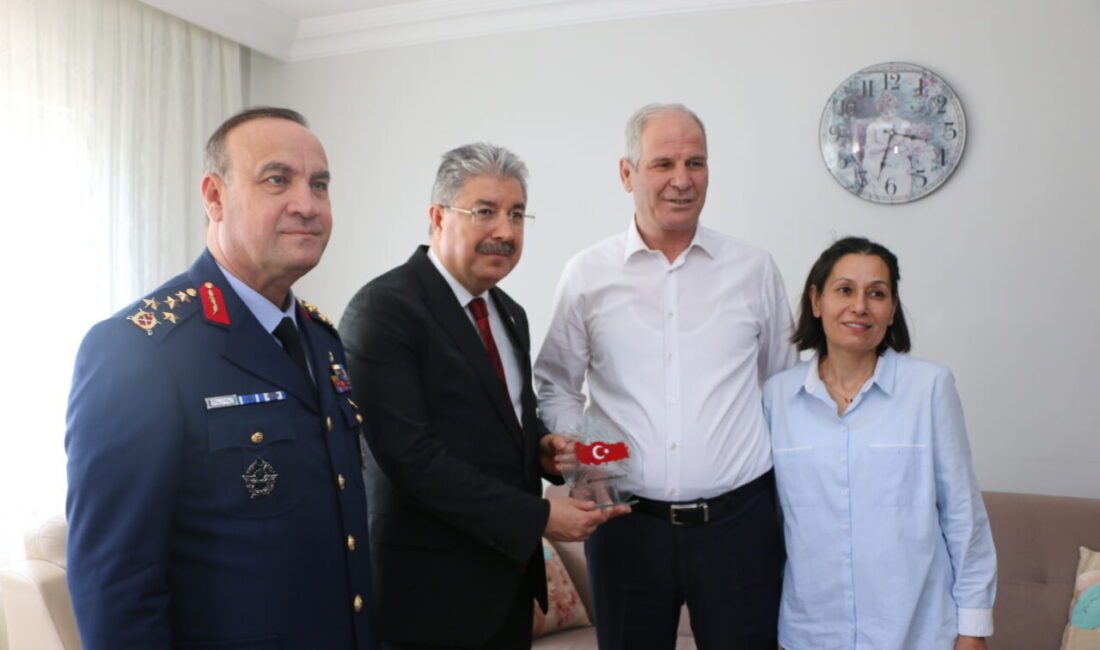 ESKİŞEHİR (AA) – Eskişehir Valisi Erdinç Yılmaz, 15 Temmuz Demokrasi