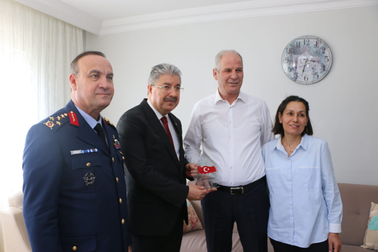 ESKİŞEHİR (AA) – Eskişehir Valisi Erdinç Yılmaz, 15 Temmuz Demokrasi