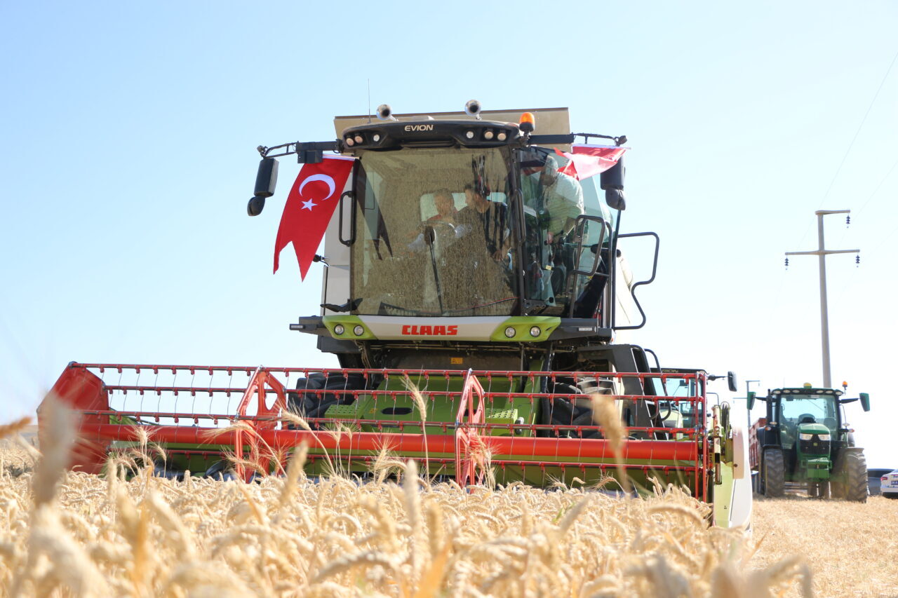 ESKİŞEHİR (AA) – Eskişehir Valisi Erdinç Yılmaz, Sivrihisar ilçesinde düzenlenen