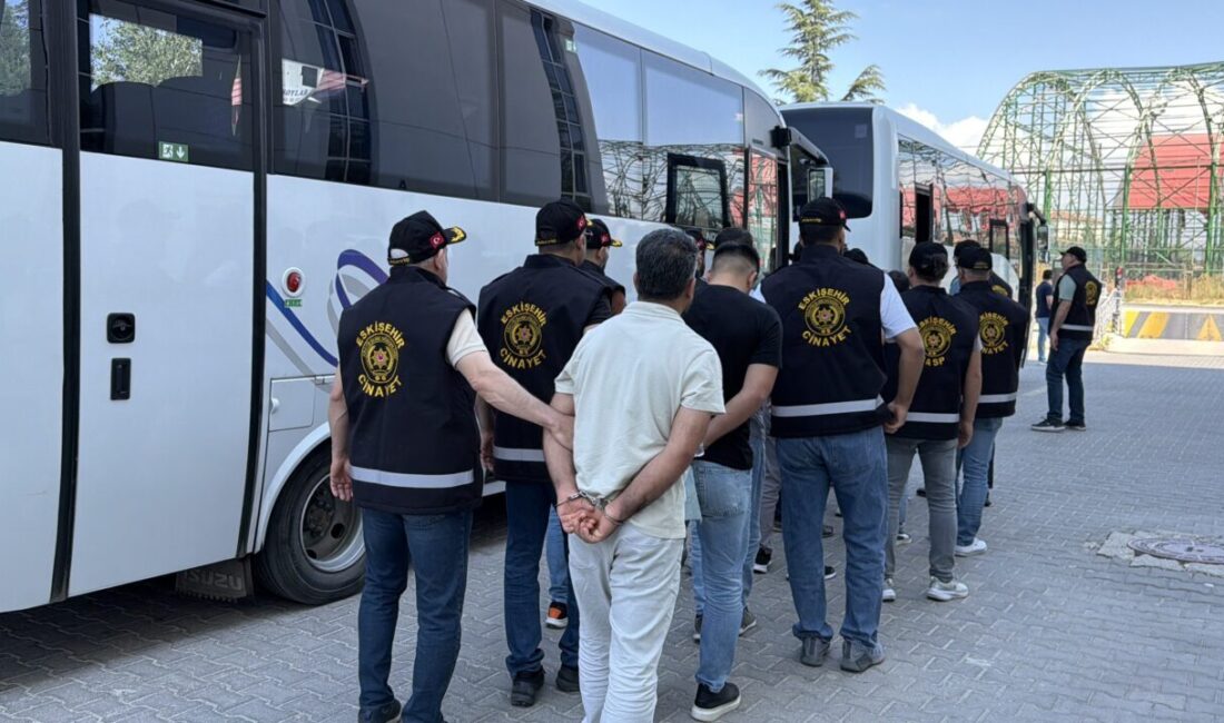 ESKİŞEHİR (AA) – Eskişehir'in Odunpazarı ilçesinde iki aile arasında çıkan