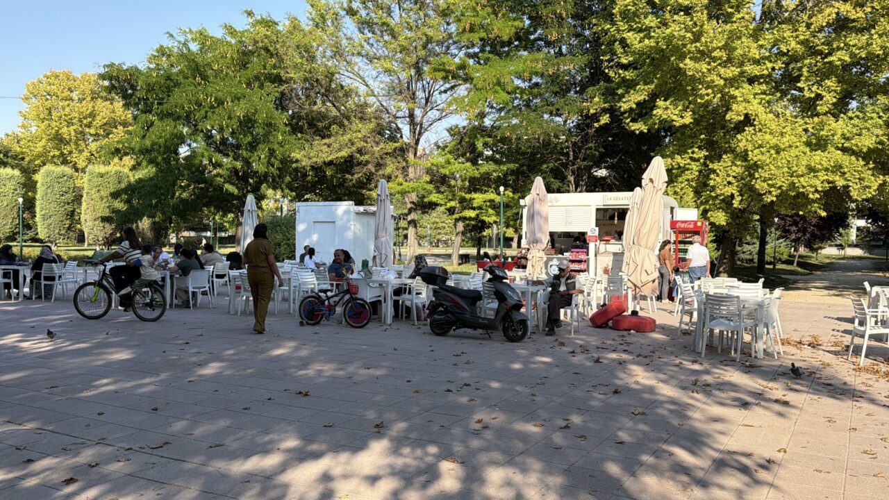 ESKİŞEHİR (AA) – Eskişehir'in Tepebaşı ilçesinde bir parktaki elektrik akımına