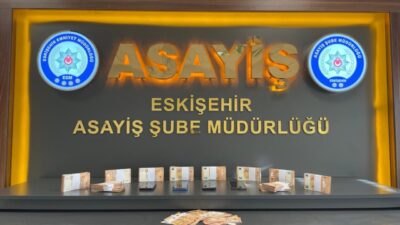 ESKİŞEHİR (AA) – Eskişehir'de kendilerini telefonda kamu görevlisi olarak tanıtıp