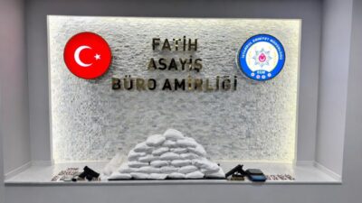 İSTANBUL (AA) – Fatih'te 31 kilogram kokainin ele geçirildiği operasyonda