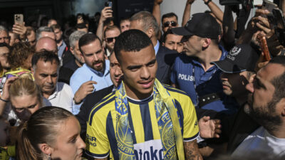 İSTANBUL (AA) – Fenerbahçe'nin Fransa temsilcisi Olimpik Marsilya'dan kadrosuna kattığı