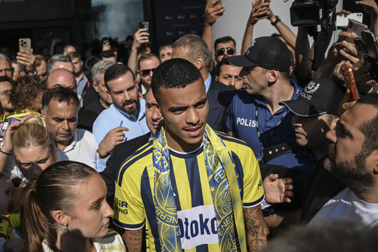 İSTANBUL (AA) – Fenerbahçe'nin Fransa temsilcisi Olimpik Marsilya'dan kadrosuna kattığı