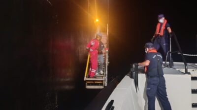 MUĞLA (AA) – Muğla'nın Fethiye ilçesi açıklarında ticari gemide yaralanan