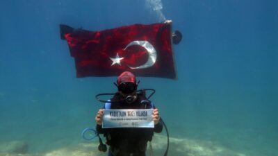 MUĞLA – Muğla'nın Fethiye ilçesinde bir grup dalgıç, 1 Temmuz