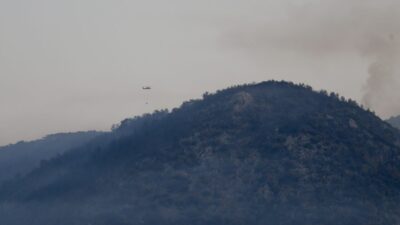 MUĞLA (AA) – Muğla'nın Fethiye ilçesinde çıkan orman yangınına ekiplerin