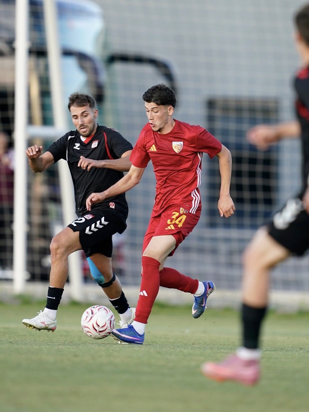 - Kayserispor: 0 - Sivasspor : 1