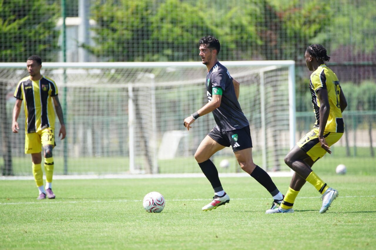 - Kocaelispor: 1 - İstanbulspor: 1