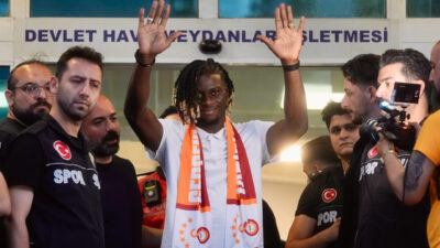İSTANBUL (AA) – Galatasaray'ın transfer görüşmelerinde bulunduğu Fransız orta saha