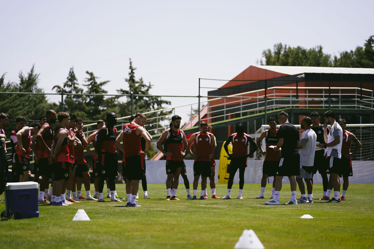GAZİANTEP (AA) – Trendyol Süper Lig ekiplerinden Gaziantep FK'de futbolcular,