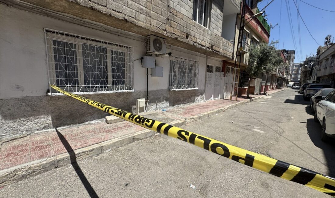 GAZİANTEP (AA) – Gaziantep'in Şehitkamil ilçesinde bir kişi, tartıştığı eşini