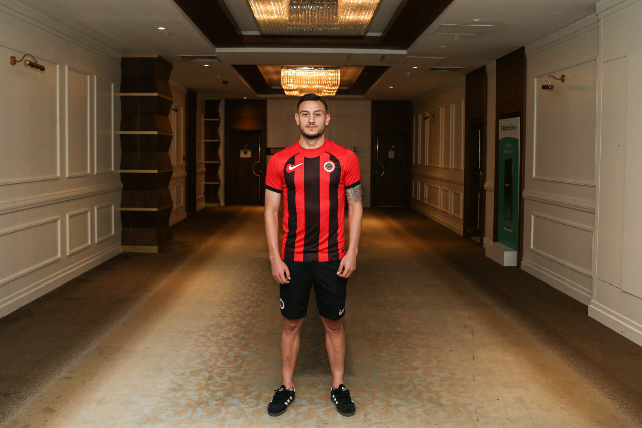 ANKARA (AA) – Trendyol Süper Lig ekiplerinden Gençlerbirliği, defans oyuncusu