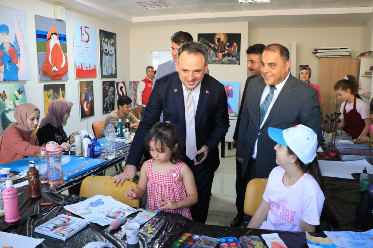 KİLİS (AA) – Gençlik ve Spor Bakan Yardımcısı Enes Eminoğlu,
