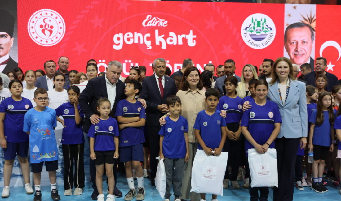 - "Bizim en önemli görevlerimizden bir tanesi başta dijital bağımlılık,