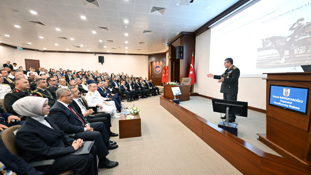 ANKARA (AA) – Genelkurmay Başkanı Orgeneral Selçuk Bayraktaroğlu, Milli Güvenlik
