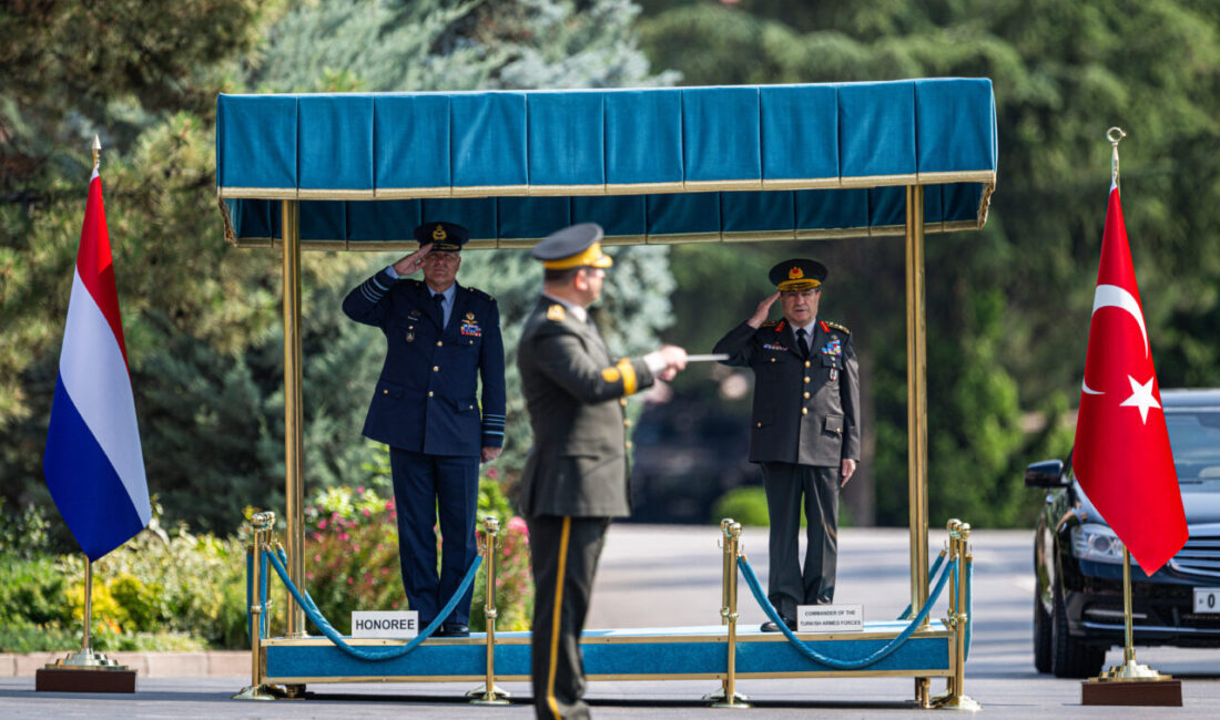 ANKARA (AA) – Genelkurmay Başkanı Orgeneral Selçuk Bayraktaroğlu, Hollanda Genelkurmay
