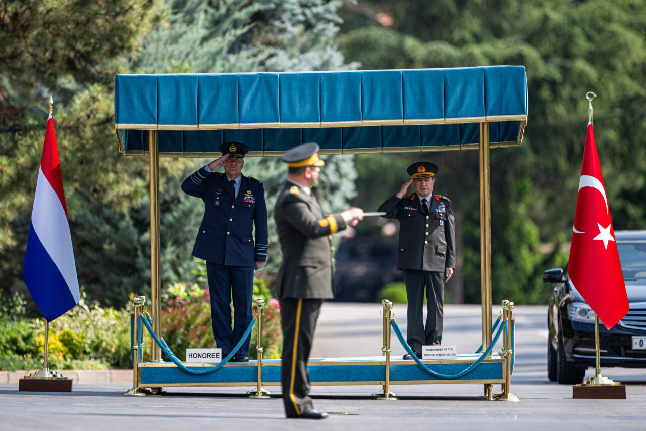 ANKARA (AA) – Genelkurmay Başkanı Orgeneral Selçuk Bayraktaroğlu, Hollanda Genelkurmay