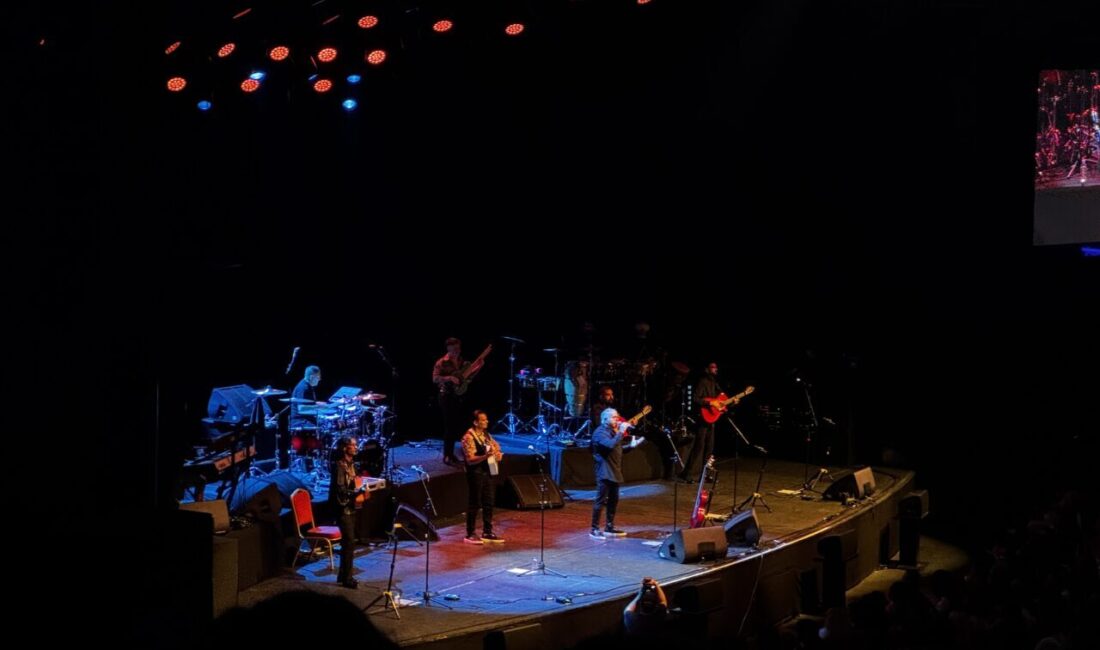 İSTANBUL (AA) – Grammy ödüllü flamenko ve Latin müziği grubu