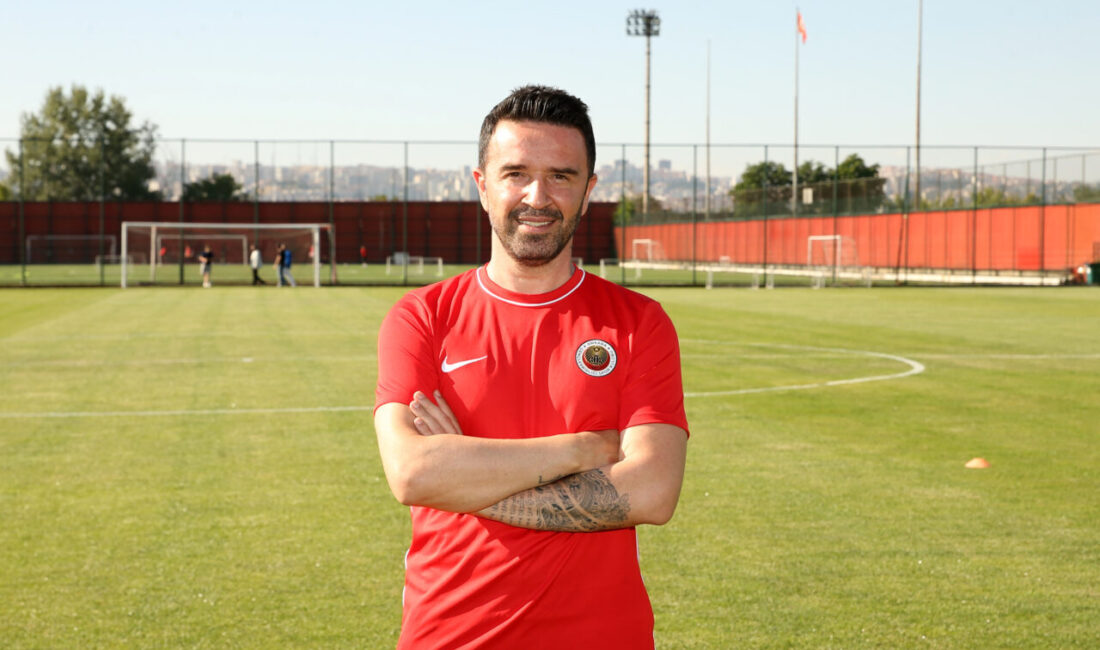 ANKARA (AA) – Gençlerbirliği, eski milli futbolcu Gökhan Gönül'ün yardımcı