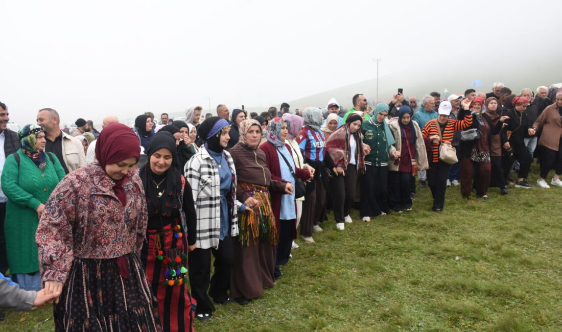 GÜMÜŞHANE (AA) – Gümüşhane'de 2 gün sürecek "15. Santa ve