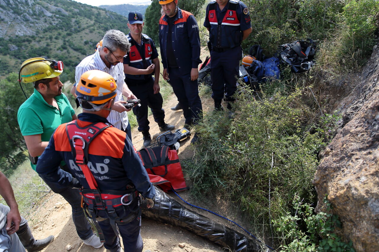 ÇALIŞMALARA ARA VERİLMESİ VE DETAYLAR EKLENDİ