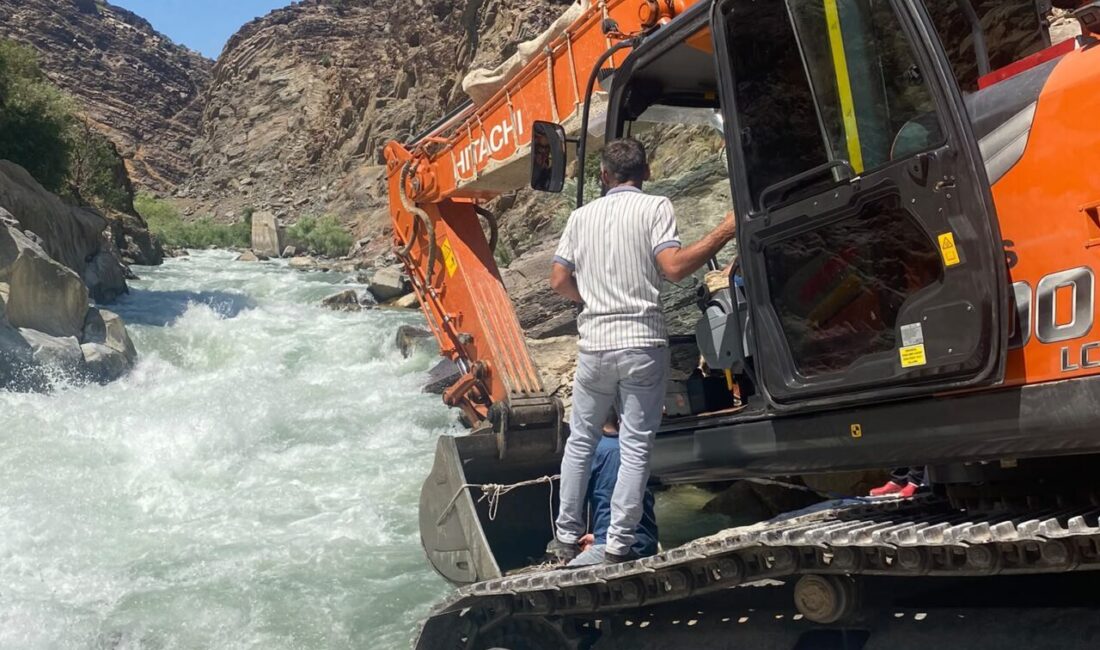 ŞIRNAK (AA) – Şırnak'ın Beytüşşebap ilçesinde Habur Çayı'na düşerek kaybolan