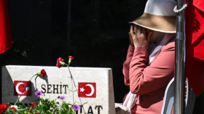 ANKARA (AA) – HAK-İŞ Genel Başkanı Mahmut Arslan ve beraberindeki