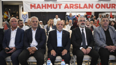 - "KİT'lerde çalışan arkadaşlarımızın kadroları analarının ak sütü gibi helaldir.
