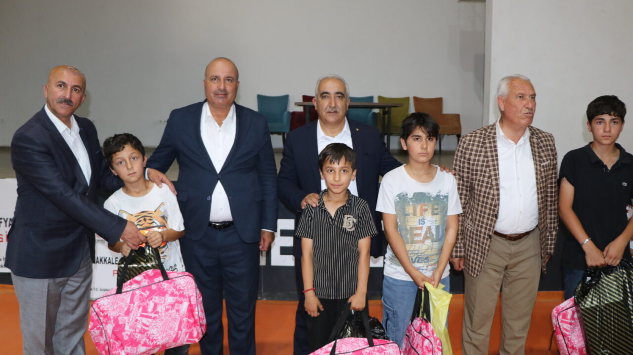 HAKKARİ (AA) – Hakkari Bağışlı Kültür ve Gençlik Derneğince yürütülen
