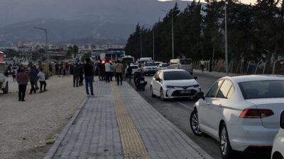 HATAY (AA) – Hatay'ın merkez Antakya ilçesinde pikabın çarptığı 11