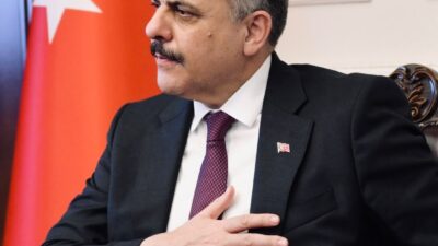 - "Aziz şehitlerimizin kıymetli aileleri ve kahraman gazilerimiz, milletimizin onuru,