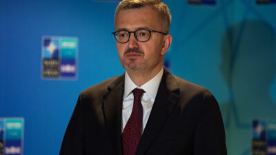 - "NATO 3.0 söylemiyle gündeme gelen bu zirve çok önemli.