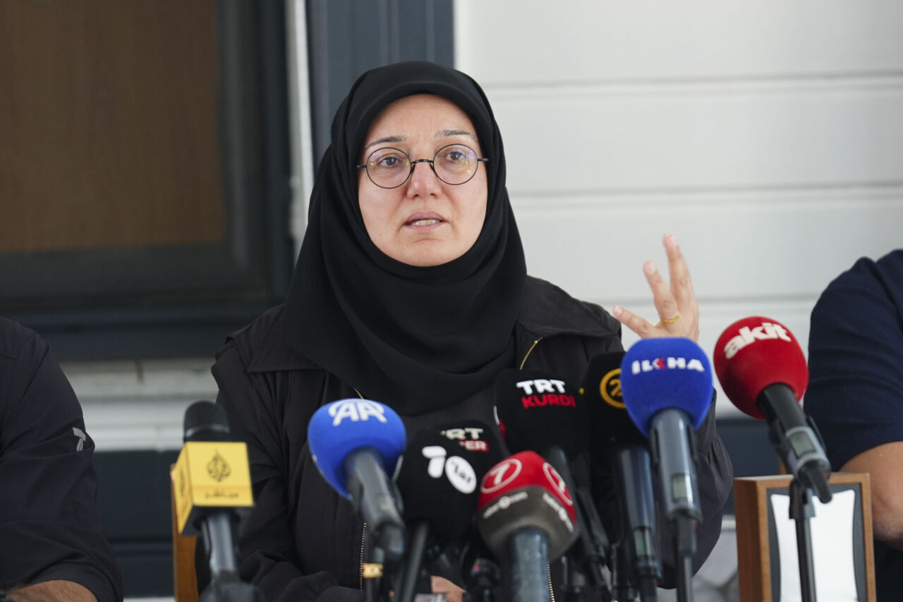 - Müebbet hapis cezasına çarptırıldıktan sonra esir takasıyla serbest bırakılan