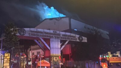 İSTANBUL (AA) – Fatih'teki İstanbul Üniversitesi-Cerrahpaşa Diş Hekimliği Fakültesi binasının