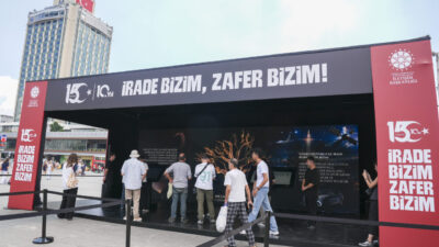 - Cumhurbaşkanlığı İletişim Başkanlığınca Taksim Meydanı'nda kurulan dijital deneyim alanına