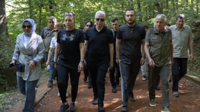 - İstanbul Valisi Davut Gül:
- "Saygıdeğer Emine Erdoğan Hanımefendi'nin liderliğinde