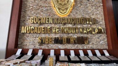 İSTANBUL (AA) – İstanbul'da, göçmen kaçakçılığından elde ettikleri suç gelirlerini