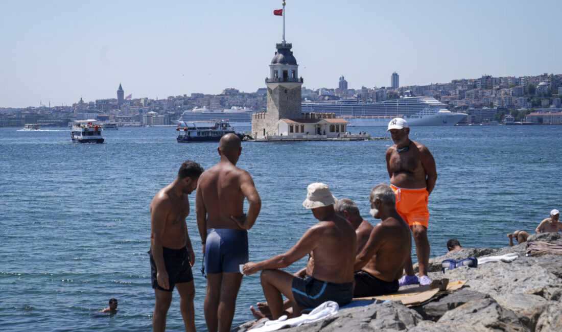 İSTANBUL (AA) – Megakentte sıcak havanın etkisini artırmasıyla serinlemek isteyen
