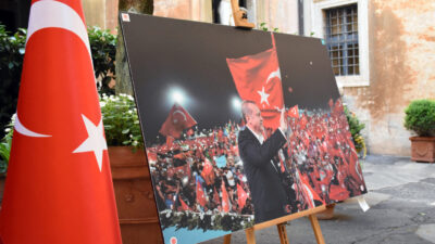 - Türkiye'nin Roma Büyükelçisi Elif Çomoğlu Ülgen:
- "15 Temmuz günü