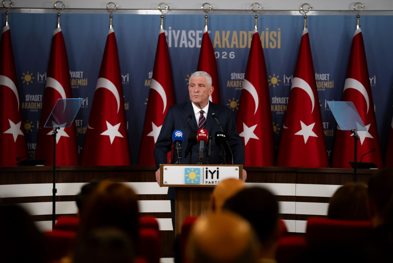 - "Siyasi görüşü ve parti tercihi ne olursa olsun, o