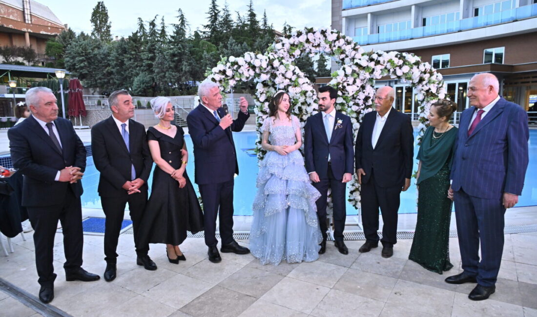 ANKARA (AA) – İYİ Parti Genel Başkanı Müsavat Dervişoğlu, İYİ